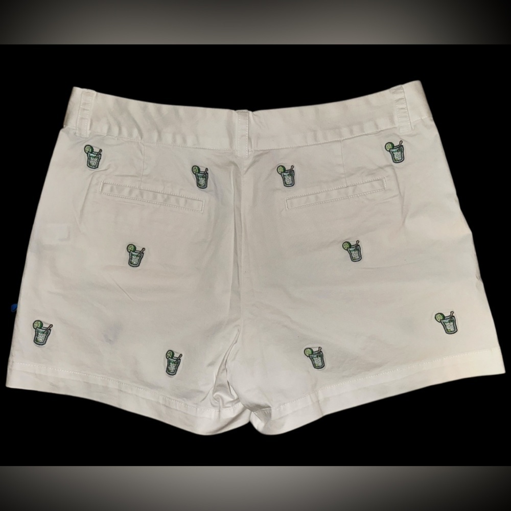 *NWT* Vineyard Vines White Shorts with Green Margarita Embroidery Sz. 8 - Picture 2 of 4